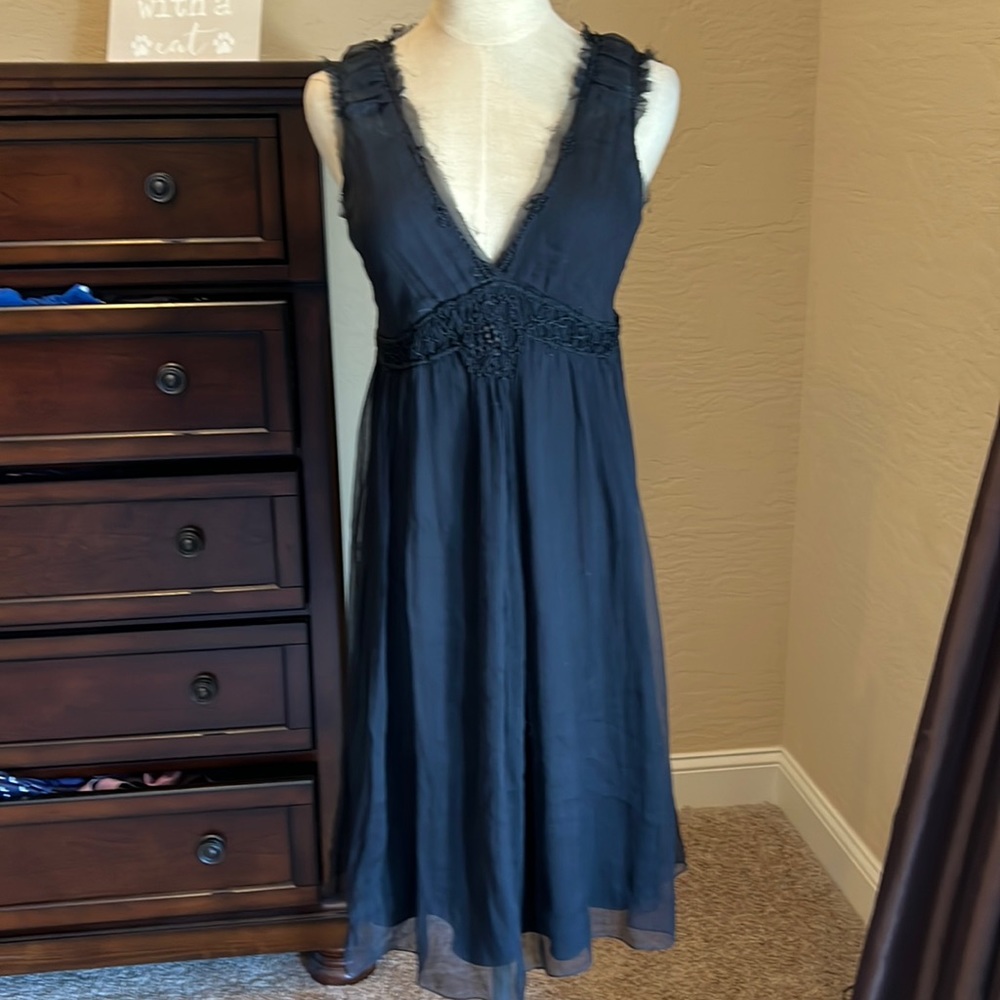 Maxstudio 100% silk. XS black dress. Like new